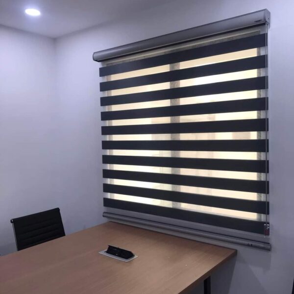 Rèm cầu vồng cản nắng