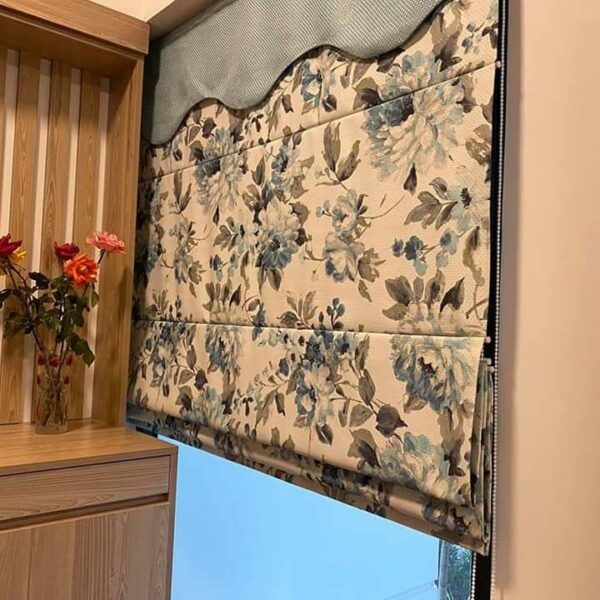 Rèm Roman Motor tự động dành cho những ô cửa kính lớn Rèm Roman Motor tự động dành cho những ô cửa kính lớn