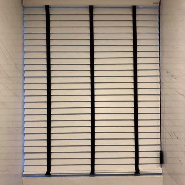Rèm cửa sổ bằng nhựa giả gỗ pvc kháng nước