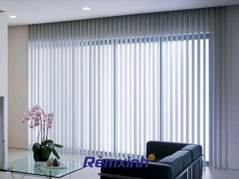Rèm văn phòng cách nhiệt ngăn hơi nóng và ánh sáng mặt trời