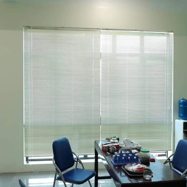 Rèm văn phòng cao cấp chống nắng Star Blinds