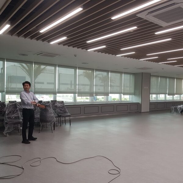Liên hệ Rèm Xinh để được tư vấn