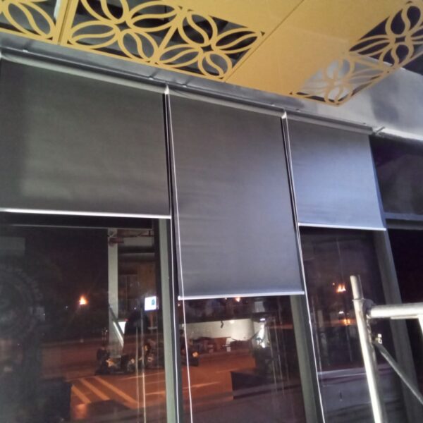 Rèm cuốn chống nắng Space Blinds
