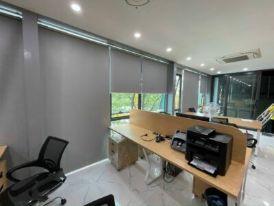 Rèm cuốn chống nắng lắp trường học