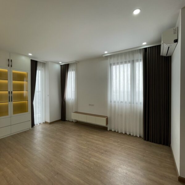 Rèm cửa sổ chống nắng giá rẻ đẹp cho phòng khách