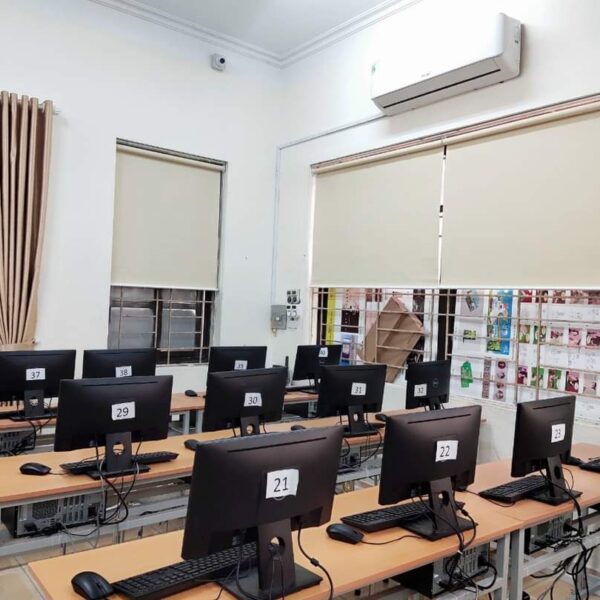 Rèm cuốn chống nắng Sankaku