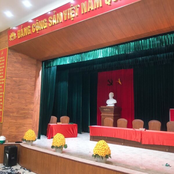Cách may phông nhung hội trường sân khấu