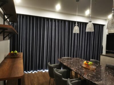 Rèm cửa màu đen sang trọng huyền bí cách âm cực tốt