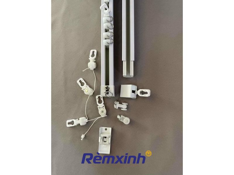 Việc lắp đặt rèm cửa âm trần thạch cao khá phức tạp