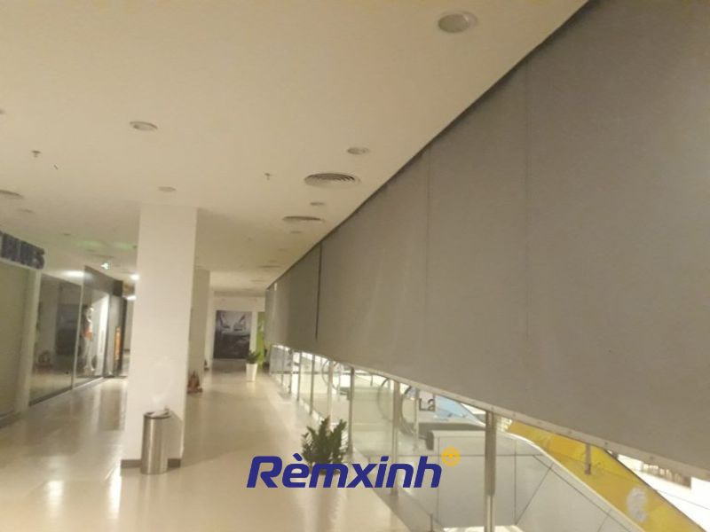 Rèm cửa chống cháy giúp ngăn lửa và khói