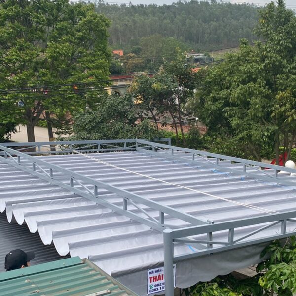 Rèm che giếng trời, rèm trần tự động