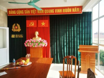 Bục tượng bác, bục phát biểu