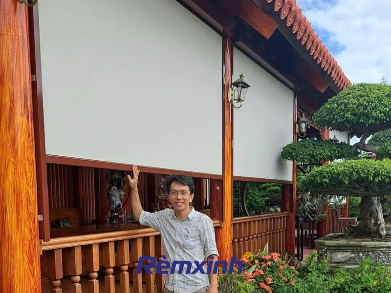 Rèm bạt che nắng trong lĩnh vực dịch vụ