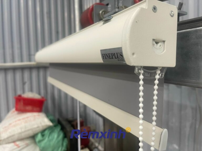 Rèm máng cầu vồng mang lại không gian riêng tư, thoáng mát và đậm chất hiện đại