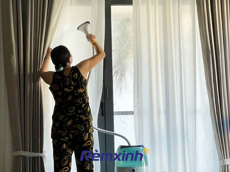 Vệ Sinh Rèm Vải