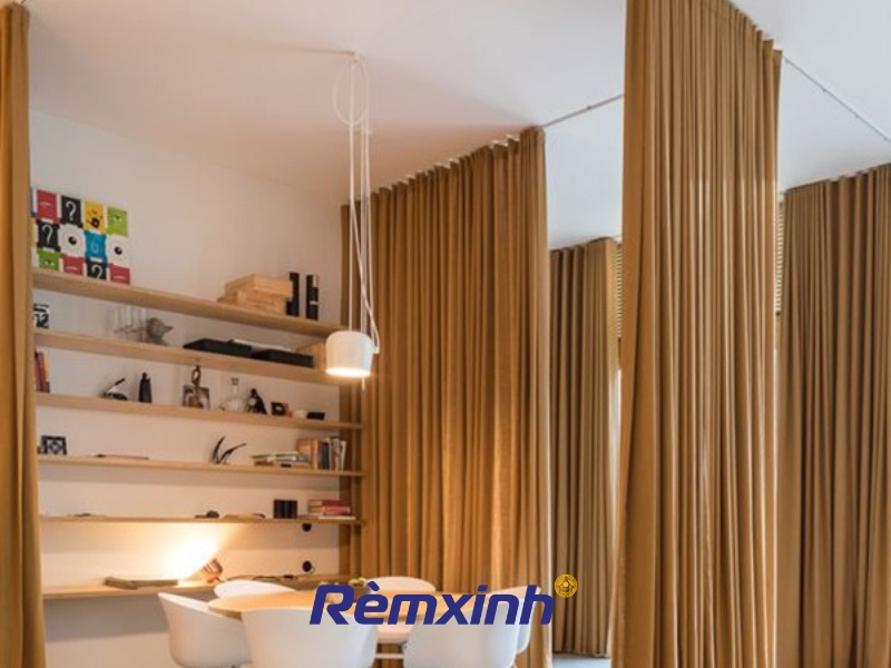 Rèm vải ngăn phòng ngăn giường là lựa chọn hoàn hảo cho không gian sống tiện nghi và thẩm mỹ