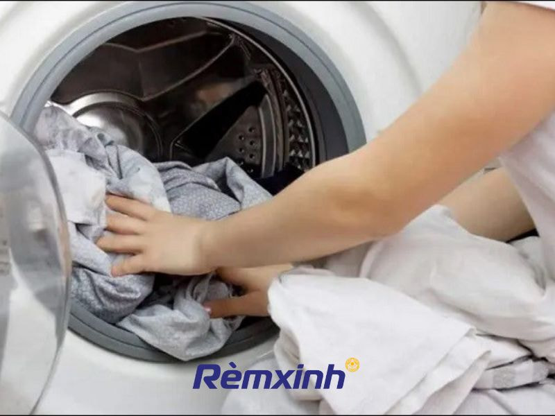 Giặt rèm vải bằng máy