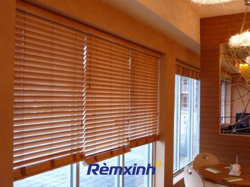 Rèm gỗ tự nhiên Nga được ưa chuộng