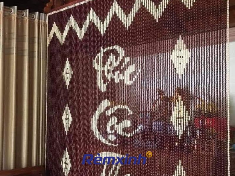 Rèm hạt gỗ cho không gian thờ tự