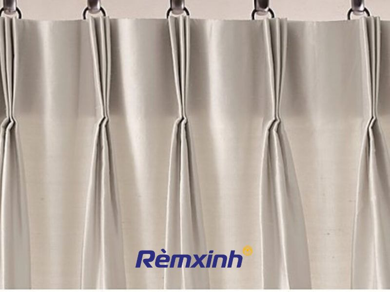 Rèm vải chiết ly
