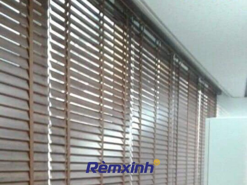 Thiết kế rèm sáo gỗ tự động