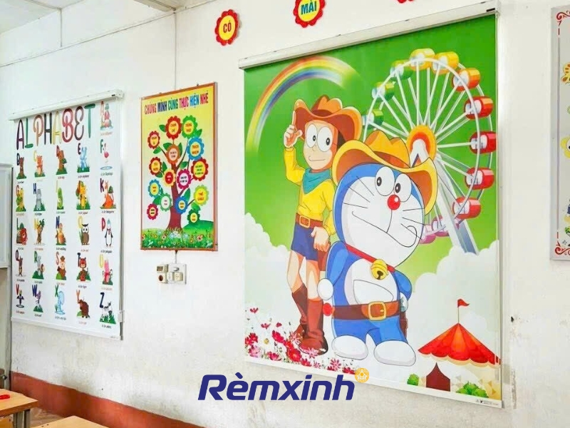 Mẫu rèm cuốn in tranh cho lớp học mầm non giá rẻ