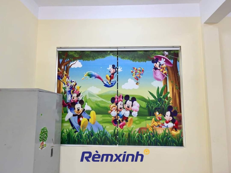 Công trình lắp đặt rèm cuốn in tranh