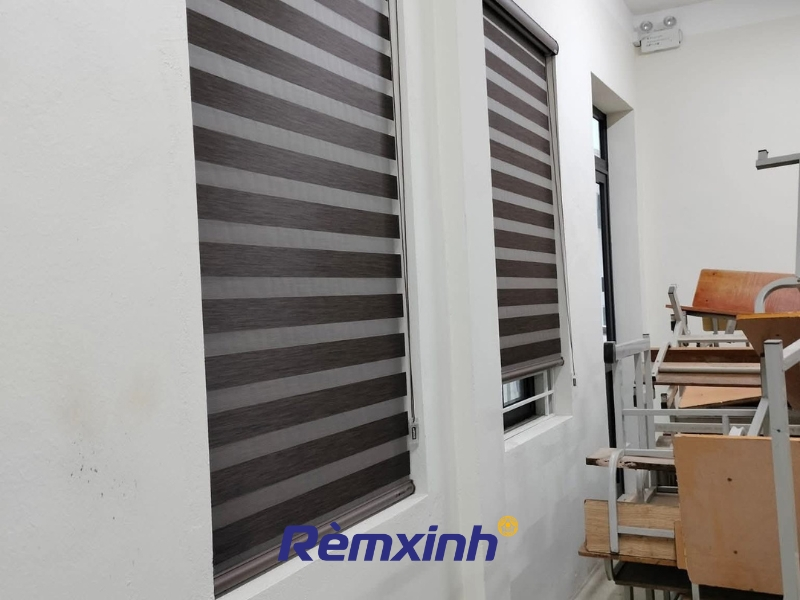 công trình rèm cầu vồng cho văn phòng hiện đại tại Rèm Xinh