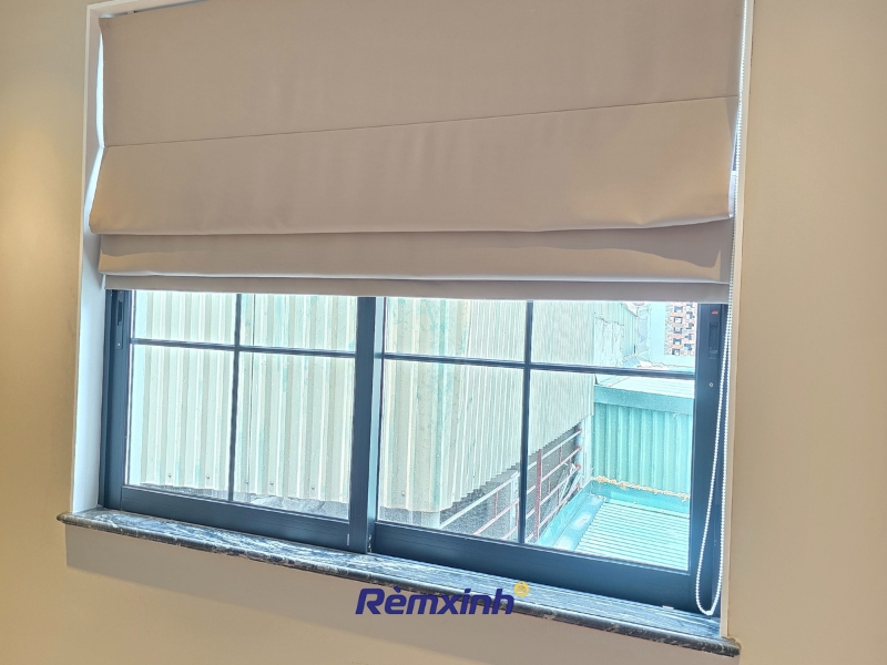 Rèm Roman xếp lớp sang trọng, gọn gàng và tinh tế