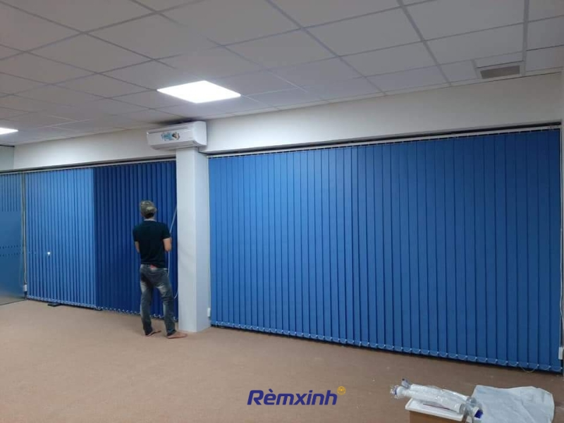 Cấu tạo chắc chắn, chất liệu cao cấp vận hành trơn tru và tiện lợi