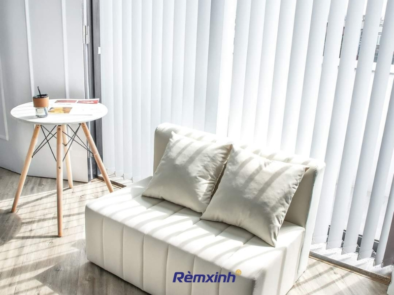 Rèm lá dọc vừa thẩm mỹ vừa tiện nghi cho văn phòng