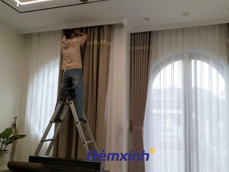 Thi công rèm cửa Rèm Xinh tại Hoàng Mai – Nhanh, chuẩn, thẩm mỹ