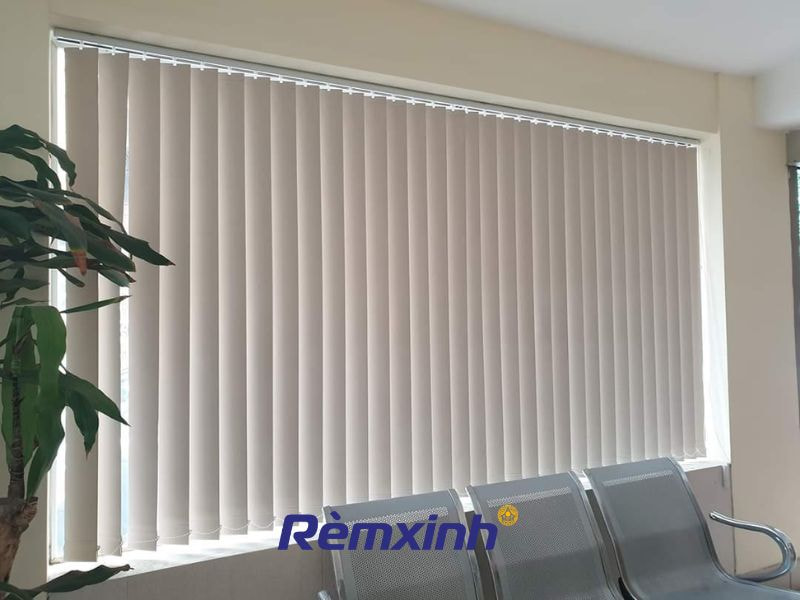 Rèm lá dọc văn phòng