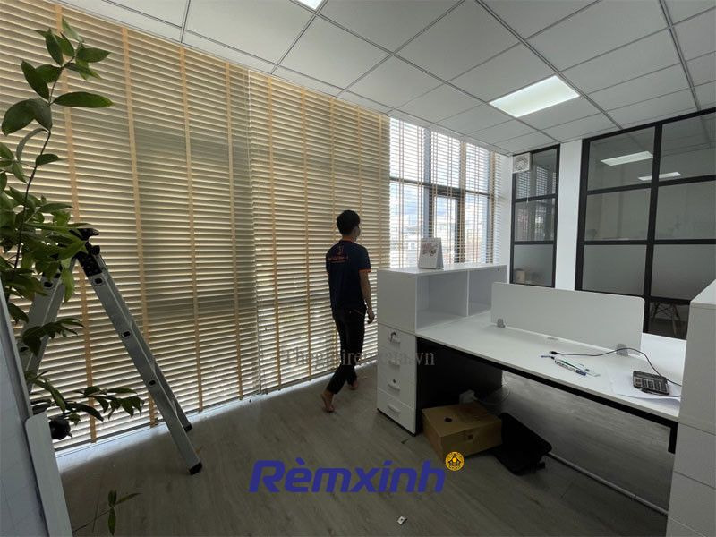 Rèm sáo nhôm/gỗ văn phòng