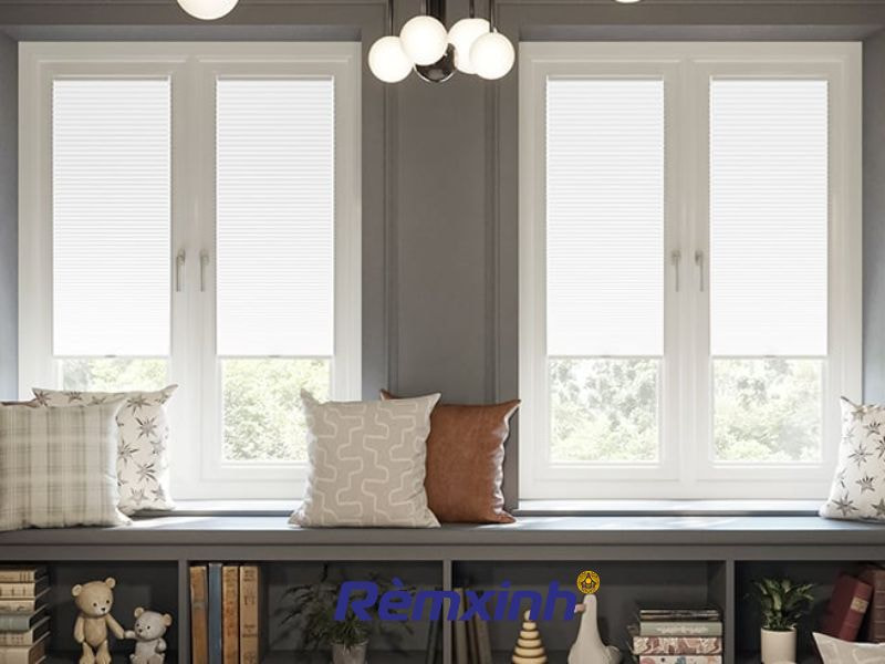 Rèm tổ ong màu trắng