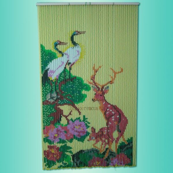 Rèm hạt nhựa tranh hạc nai nền kem