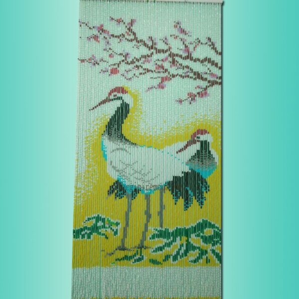 Rèm hạt nhựa tranh song hạc ngự hoa đào