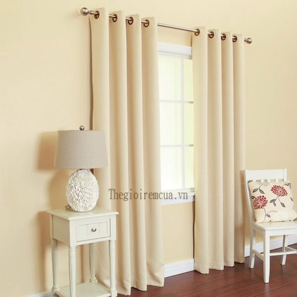 Giá rèm cửa sổ phòng khách lắp đặt hoàn thiện tại TP.HCM