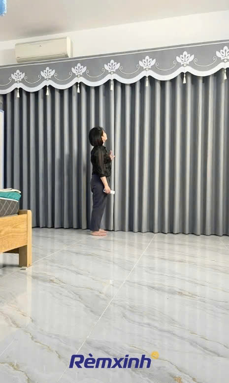 Hình ảnh thi cong rem vai biet thu vinhome long bien rem từ remxinh.net